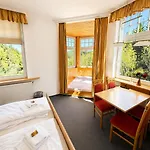 Hotel Waldgasthaus & Steinerne Renne