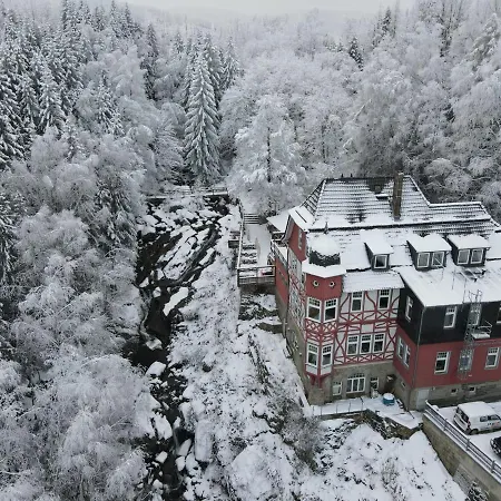 Waldgasthaus & Steinerne Renne