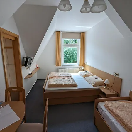 Waldgasthaus & Steinerne Renne