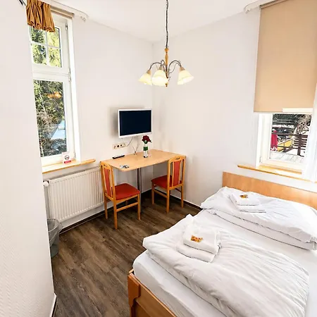 Waldgasthaus & Steinerne Renne Hotel 3*