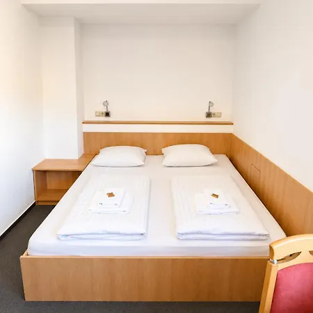 Waldgasthaus & Steinerne Renne Hotel 3*